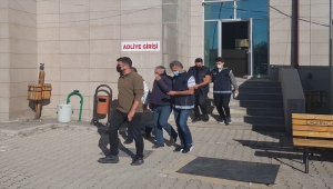 Erzincan'da düzensiz göçmenlerin yurda girişini organize eden 3 zanlı tutuklandı