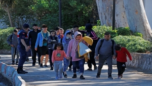 Fethiye'de teknede 254 düzensiz göçmen yakalandı