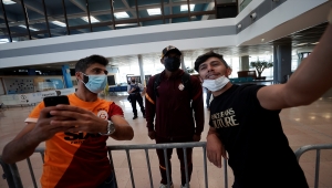 Galatasaray, Olimpik Marsilya maçı için Fransa'ya geldi