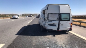 Gaziantep'te iki minibüs çarpıştı: 10 yaralı