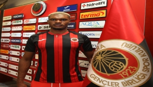 Gençlerbirliği, Nijeryalı forvet Blessing Eleke'yi transfer etti