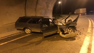 Giresun'da otomobil ile tırın çarpıştığı trafik kazasında 2 kişi yaralandı