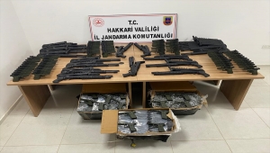 Hakkari'de 22 av tüfeği ve 380 tabanca gövdesi ele geçirildi