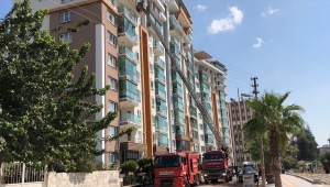 Hatay'da apartman dairesinde çıkan yangın söndürüldü 