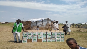 İHH Sudan'da selden etkilenen 600 aileye hijyen malzemesi dağıttı
