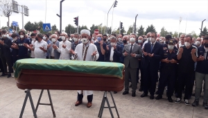 İspanya açıklarındaki gemide hayatını kaybeden kaptanın cenazesi memleketi Giresun'da defnedildi