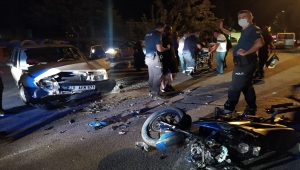 Isparta'da otomobille çarpışan motosiklet sürücü yaralandı