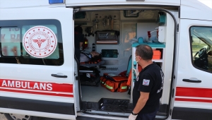 Karabük'te iki otomobil çarpıştı: 6 yaralı