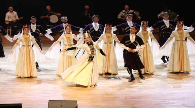 Kayseri Kafkas Derneği "Kültür Gecesi" düzenledi