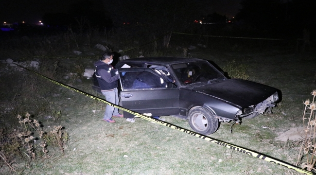 Kütahya'da araçla polisten kaçan sürücünün kendini vurmadığı, kaza sonucu öldüğü tespit edildi