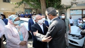 Milli Eğitim Bakanı Özer, Bakan Yardımcısı Bilgili'nin annesinin cenaze törenine katıldı