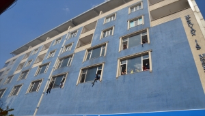 Muş'ta 6 katlı binada çıkan yangında mahsur kalanlar itfaiye ekiplerince kurtarıldı