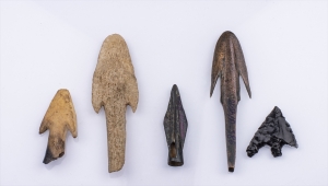 Pulur Sakyol Höyüğü'nde bulunan "ok uçları" 5 bin yıllık tarihe ışık tutuyor