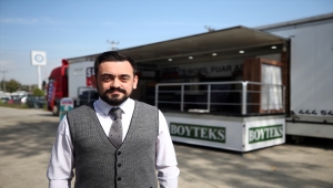 Sakaryalı mobilya firması müşterilerine "mobil fuar tırı" ile ulaşıyor