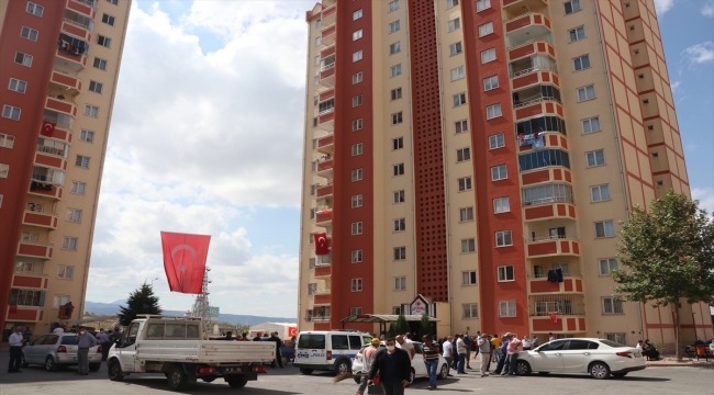 Şehit Piyade Uzman Çavuş Mücahid Sınırtepe'nin naaşı memleketi Kayseri'ye getirildi