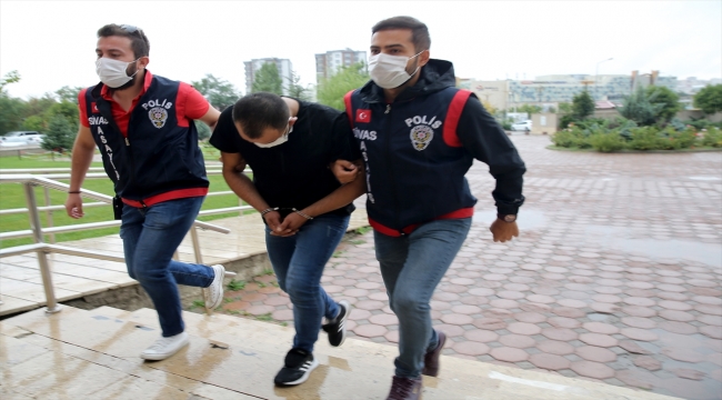 Sivas'ta lokantalardan hırsızlık yapan iki kişi tutuklandı