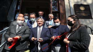 Tarihi Tristramp Köşkü, İzmir Edebiyat Müze Kütüphanesi olarak hizmete açıldı 