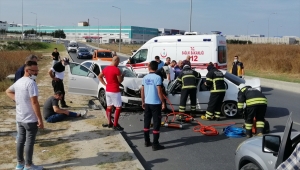 Tekirdağ'da iki otomobilin çarpışması sonucu 1 kişi öldü, 2 kişi yaralandı