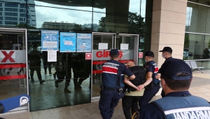Trabzon'da babalarının tabancayla vurarak öldürdüğü 3 kız çocuğu son yolculuklarına uğurlandı
