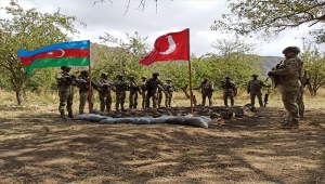 Türkiye ve Azerbaycan, işgalden kurtarılan Laçın'da ortak askeri tatbikata başladı