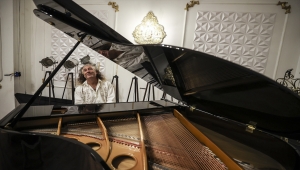 "Uçan şef" interaktif konserlerle seyirciyi orkestranın coşkusuna ortak edecek