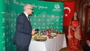 Ukrayna'da "Türk Kültüründe Lokum ve Kolonya" konferansı düzenlendi
