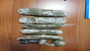 Van'da uyuşturucuyla uçağa binmeye çalışan zanlı gözaltına alındı