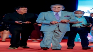 58. Antalya Altın Portakal Film Festivali'nin açılış galası, kırmızı halı geçişiyle başladı