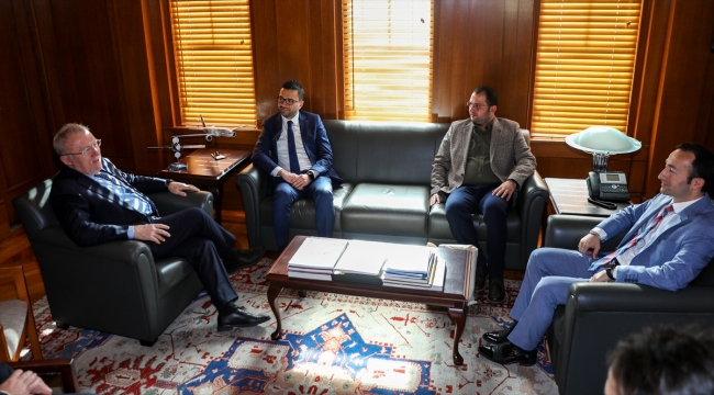 AA yöneticileri Çağlar ve Peru, Washington Büyükelçisi Mercan'ı ziyaret etti