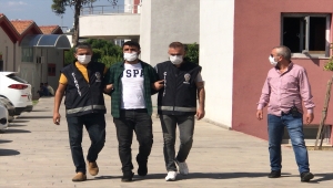 Adana'da üç kişinin yaralanması ve üç evin kurşunlanması olayının zanlısı yakalandı 