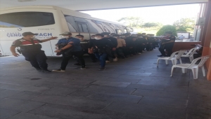 Antalya'da 28 düzensiz göçmen yakalandı