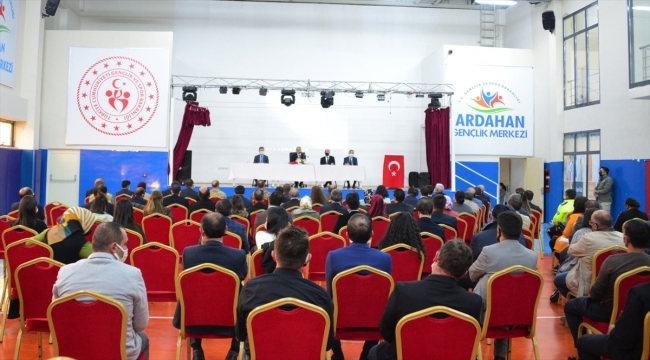 Ardahan'da okullarda salgınla mücadele toplantısı yapıldı