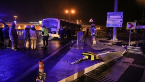Avcılar'da kaza yapan halk otobüsündeki 4 yolcu yaralandı