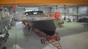 Ayvalık'ta Denizcilik Lisesi atölyesinin ilk eseri "Kontess" tamamlandı 