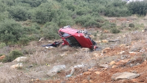 Başakşehir'de otomobilin şarampole devrilmesi sonucu 2 kişi yaralandı