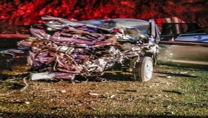 Burdur'da otomobille kamyonet çarpıştı, 2 kişi öldü 2 kişi yaralandı