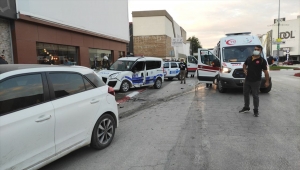 Bursa'daki trafik kazasında 2'si polis 3 kişi yaralandı
