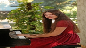 ÇDSO ile yarın sahne alacak genç piyanist İlyun Bürkev, hedeflerini anlattı:
