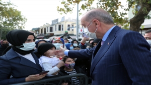 Cumhurbaşkanı Erdoğan, cuma namazını Eyüp Sultan Camisi'nde kıldı