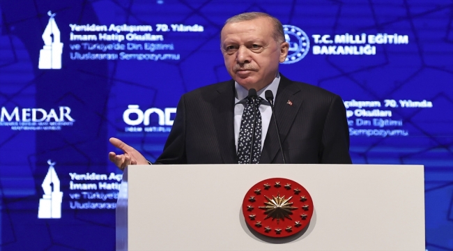 Cumhurbaşkanı Erdoğan, İmam Hatip Okulları ve Türkiye'de Din Eğitimi Sempozyumu'nda konuştu: (1)