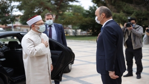 Diyanet İşleri Başkanı Erbaş, Edirne Valisi Canalp'ı ziyaret etti