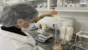 Edirne'de tanınmış bir kolonya firması üretimini 3 kattan fazla artırdı