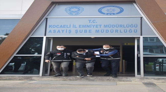 GÜNCELLEME - Kocaeli'de otomobille uygulamadan kaçarken sürüklediği polisi yaralayan sürücü tutuklandı