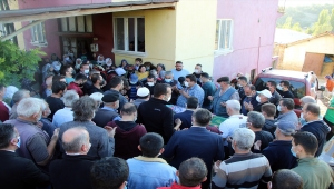 GÜNCELLEME - Uşak'ta okul yolunda hafif ticari aracın çarptığı lise öğrencisi öldü