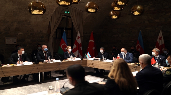 Gürcistan-Türkiye-Azerbaycan Savunma Bakanları Toplantısı düzenlendi