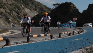 Hatay'da Türk ve Suriyeliler "kardeşlik için pedalla" sloganıyla bisiklet sürdü