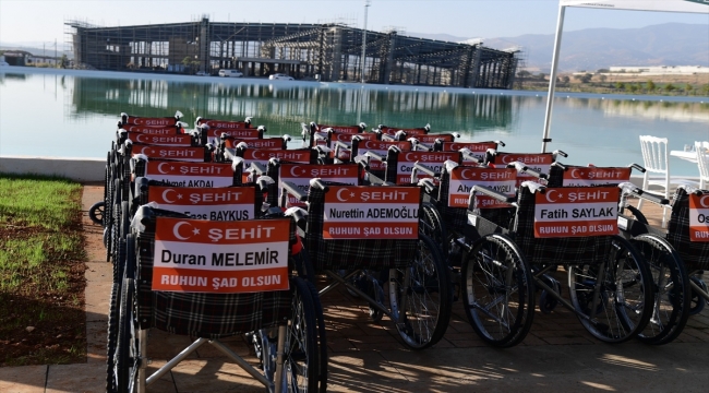 Kahramanmaraş'ta 100 engelliye tekerlekli sandalye dağıtıldı
