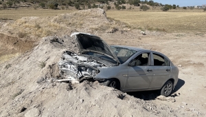 Kayseri'de ehliyetsiz sürücünün izinsiz aldığı otomobille yaptığı kazada 5 kişi yaralandı