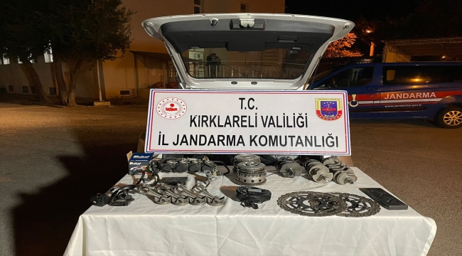 Kırklareli'nde Bulgaristan'dan kaçak getirilen motosiklet yedek parçaları ele geçirildi 