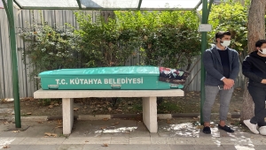 Kütahya'da lise öğrencisi genç kız Kovid-19'dan hayatını kaybetti